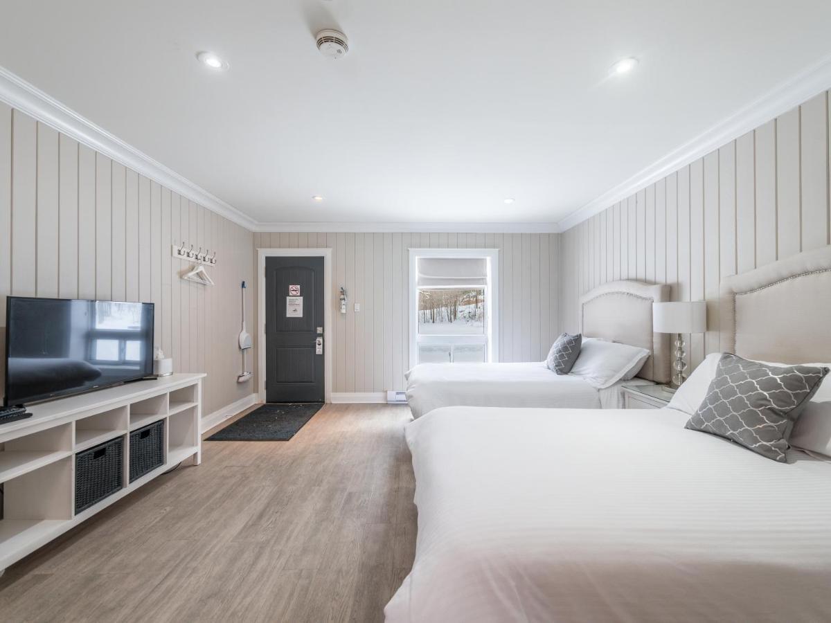 Somerset Lakeside Resort Bancroft Bagian luar foto
