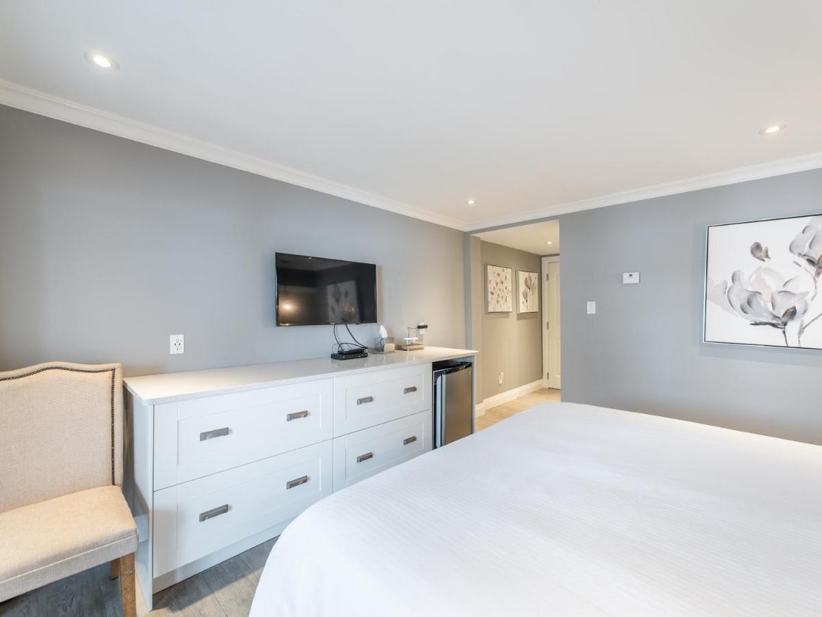Somerset Lakeside Resort Bancroft Bagian luar foto