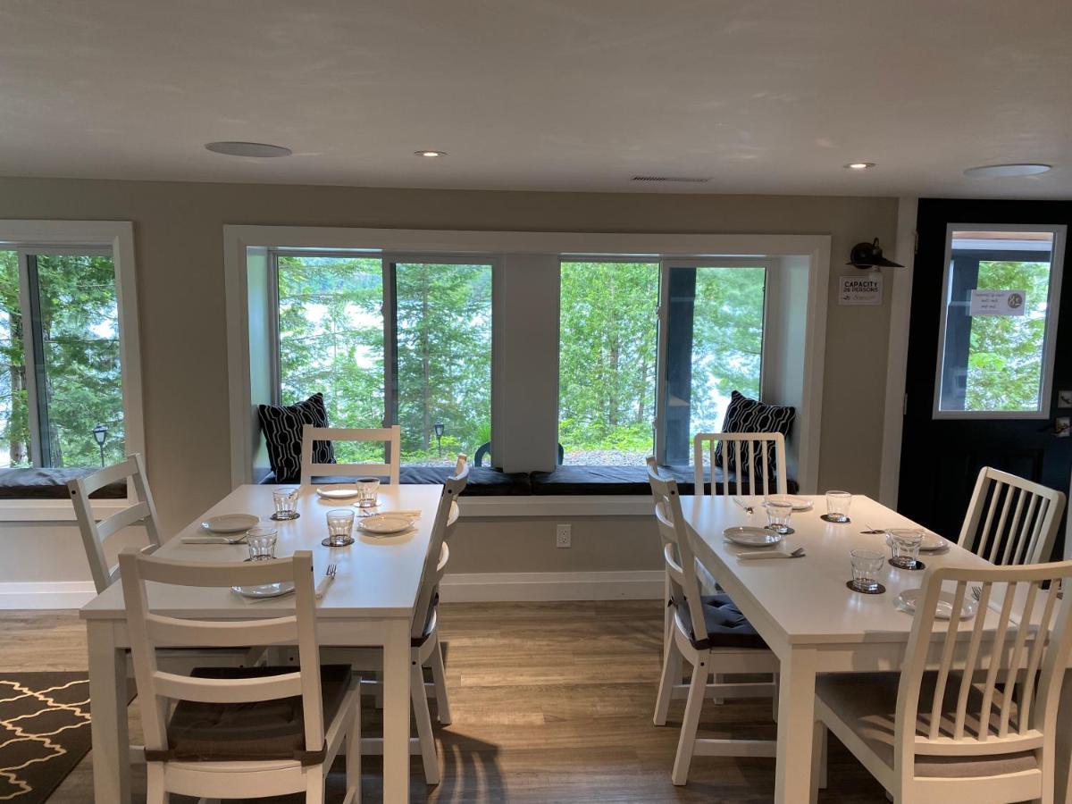 Somerset Lakeside Resort Bancroft Bagian luar foto