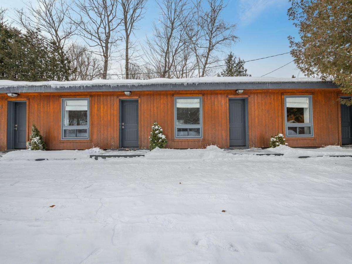 Somerset Lakeside Resort Bancroft Bagian luar foto