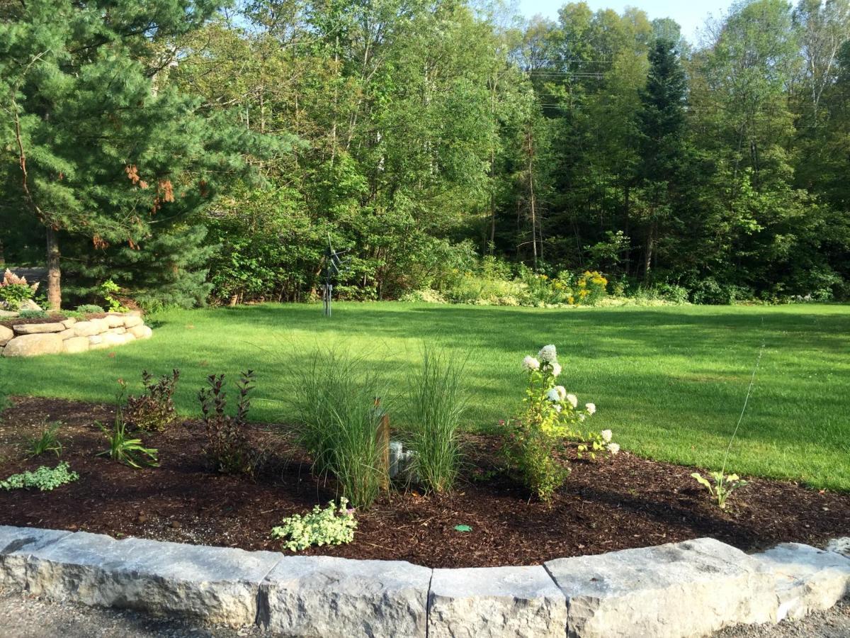 Somerset Lakeside Resort Bancroft Bagian luar foto